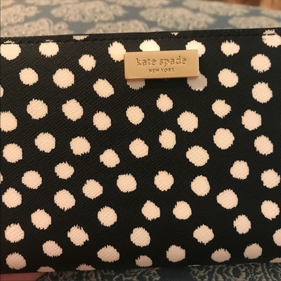 Kate Spade Wallet - Picture 2 of 3